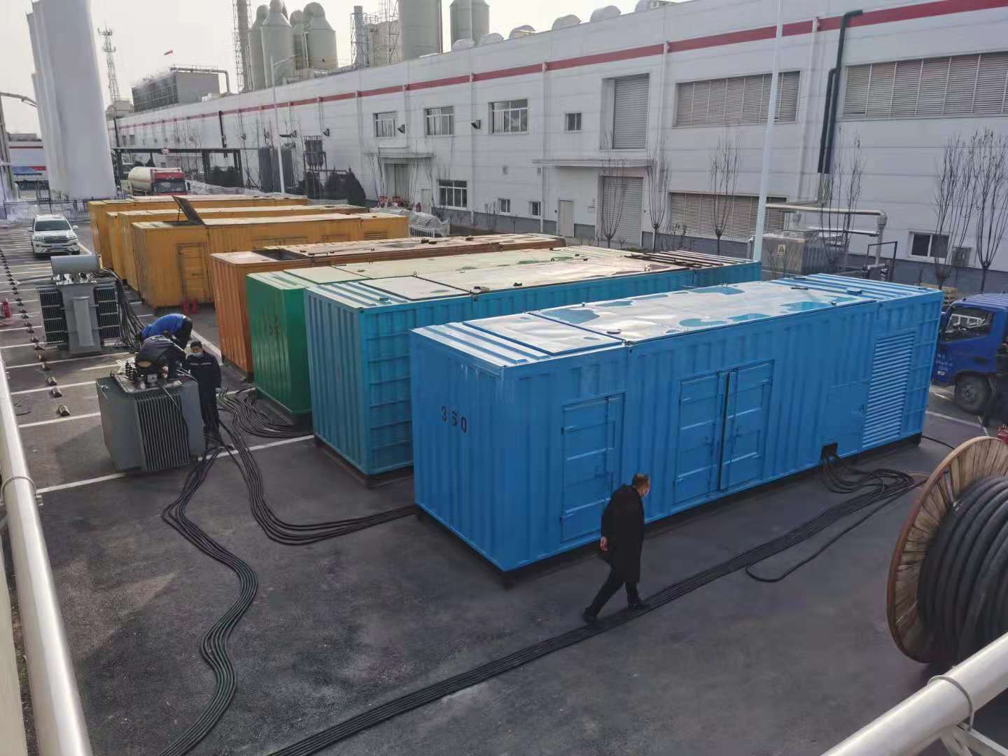 登封发电机出租-两相发电机与三相发电机有何区别?