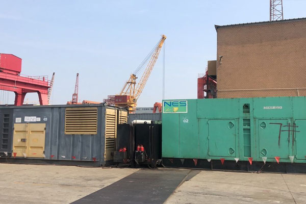 登封发电机出租空气滤清器的清洁频率是多少？
