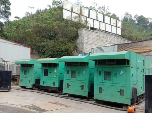 登封先进的应急发电机系统中智能监测和控制系统如何确保电压稳定？